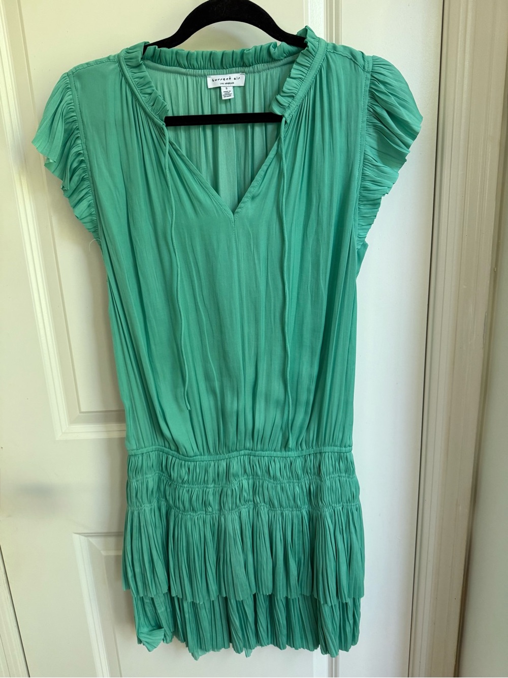 Current Air
 Mint Green Pleated Cap-Sleeve Tunic